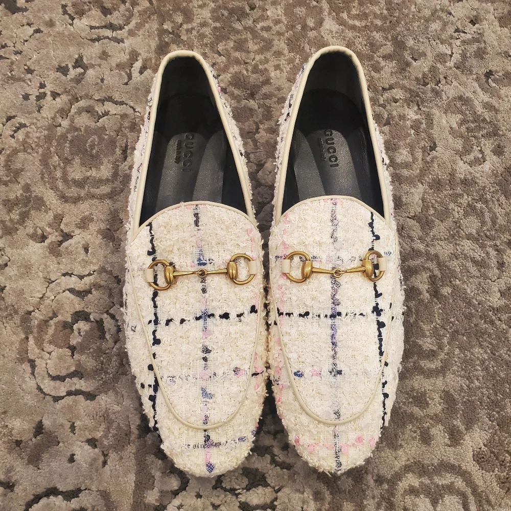 Gucci Jordaan Horsebit-Detailed Leather-Trimmed Boucle-Tweed Loafers in Ivory - Picture 4 of 9